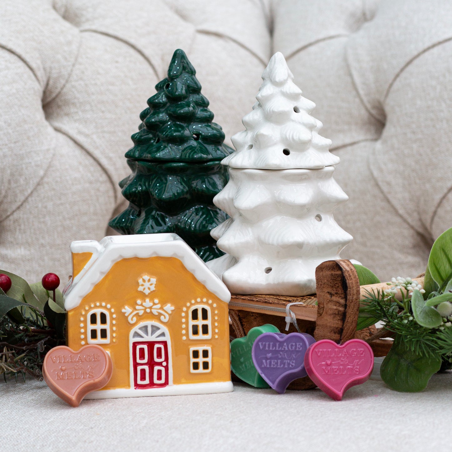 White Christmas Tree Wax Burner + 4 Festive Wax Melts Bundle