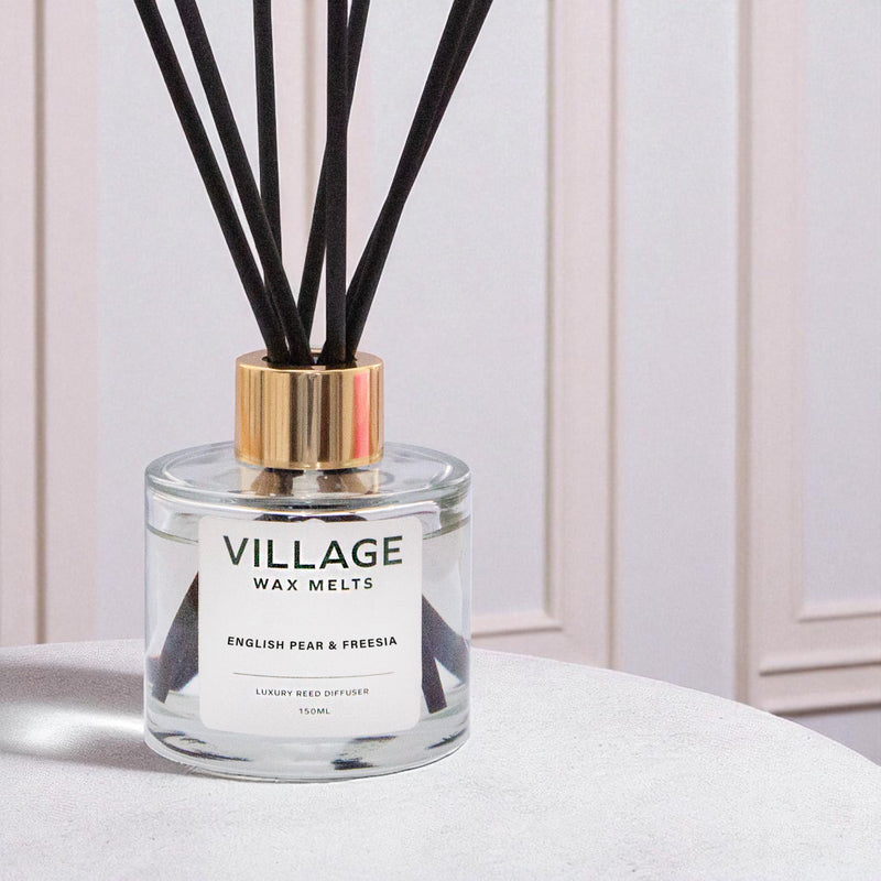 English Pear & Freesia Reed Diffuser 150ml with 7 Reed Sticks